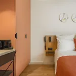 Les Elmes - & ホテル 4*