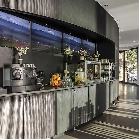 Hotel Les Elmes - &