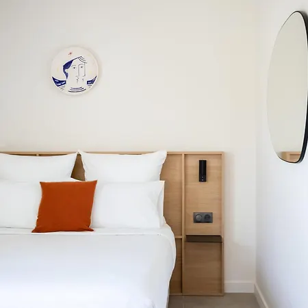 Les Elmes - Hotel, & Privee Отель