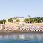 Les Elmes - & Hotel 4*