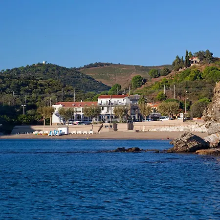 Les Elmes - & Hotell 4*