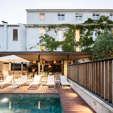 Hotell Les Elmes - Hotel, & Privee