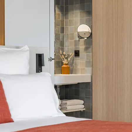 Hotel Les Elmes - &