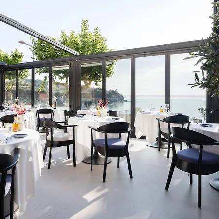 Hotel Les Elmes - &