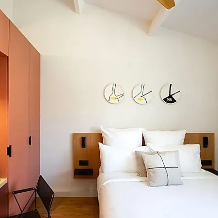 Hotel Les Elmes - &