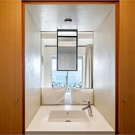 Hotel Les Elmes - &