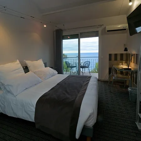 Les Elmes - Hotel, & Privee
