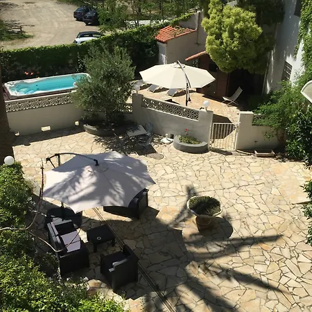 Les Elmes - & Hotell 4*